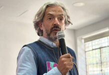 Juan Daniel Oviedo se distancia del respaldo del Centro Democrático a De la Espriella