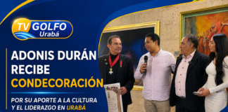 Adonis Durán recibe condecoración por su aporte a la cultura y liderazgo en Urabá